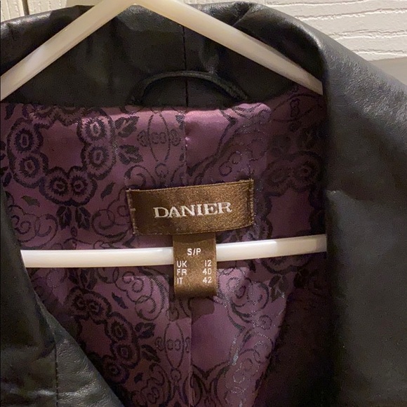 Danier leather jacket - Picture 2 of 4